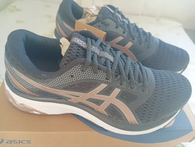Tênis asics sparta feminino original novo na caixa 