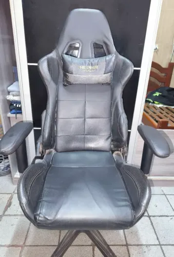 Cadeira Gamer Usada suporta até 120 KG