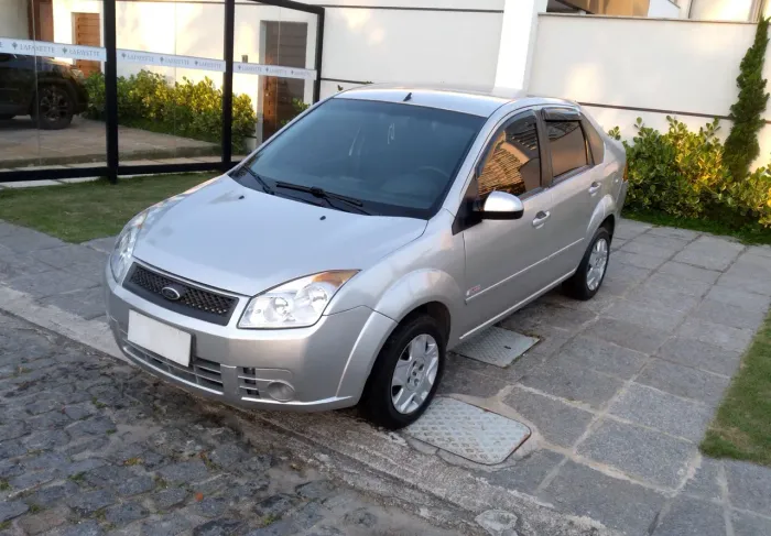 FIESTA SEDAN 1.6 8V COMPLETO GNV SÓ 21.999 PREÇO REAL PARCELO 12X CARTAO 