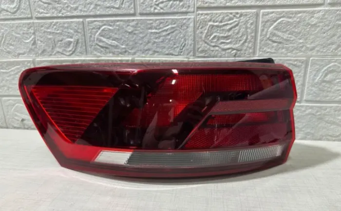 Lanterna esquerda Volkswagen virtus 2018 2022 original