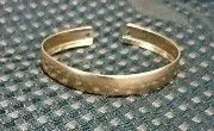 Bracelete Romannel 