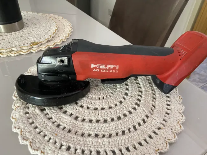 Esmerilhadeira Hilti 22v