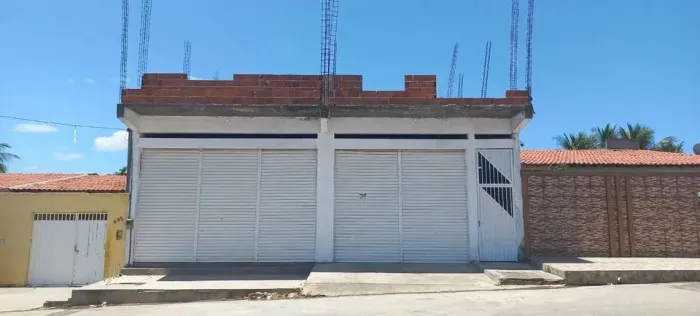 Casa com 1 Quarto(s) e 1 banheiro(s) para Alugar, 360 m² por R$ 1950 / Mês