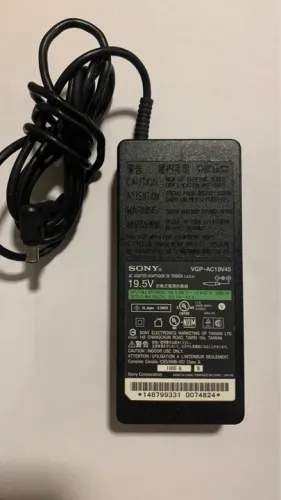 Carregador Original Sony 19.5V para Notebook