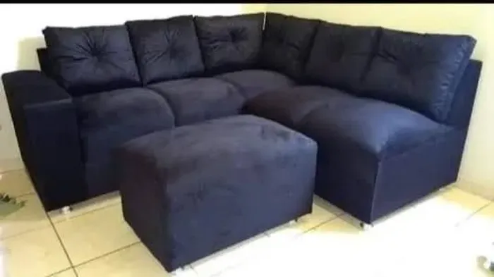 Oportunidade Sofá de canto com Puff novo lacrado 