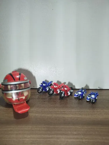 Coleção Power Rangers Veículos e Capacete Lançador