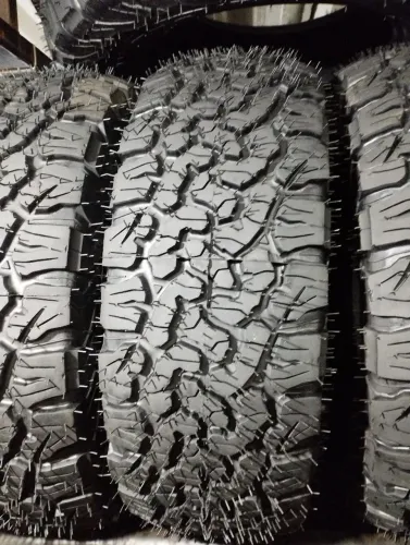 PNEUS 265/70R16 REMOLD