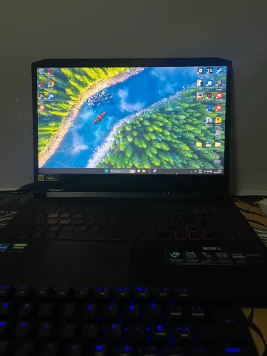 NITRO 5, i5,RTX 3050.8gb de RAM, ARMAZENAMENTO de 540gb.