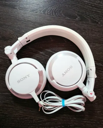 Fone de Ouvido Sony MDR-V55 Branco - R$ 160 (Pouco Usado)