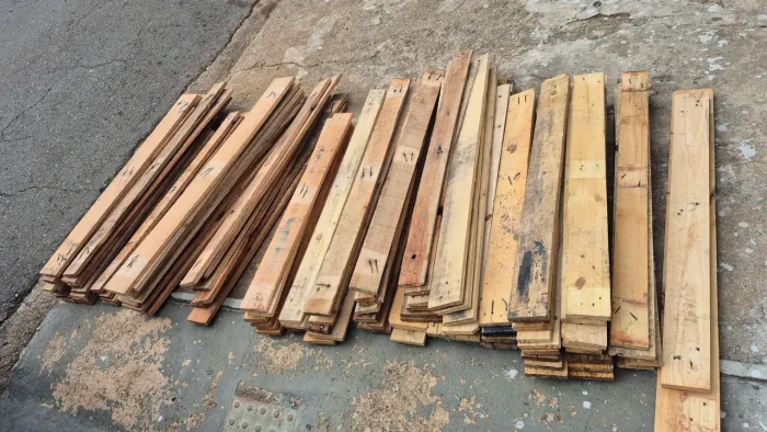 Ripas de pallets, disponível nos tamanhos, 1mt a 1.20mt.