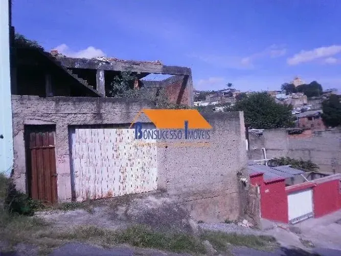 Terreno em Belo Horizonte, no bairro Bom Jesus, à venda.