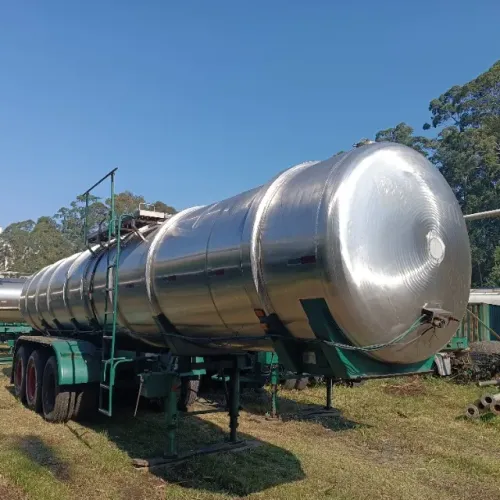Carreta 3 eixos Tanque inox 30m3