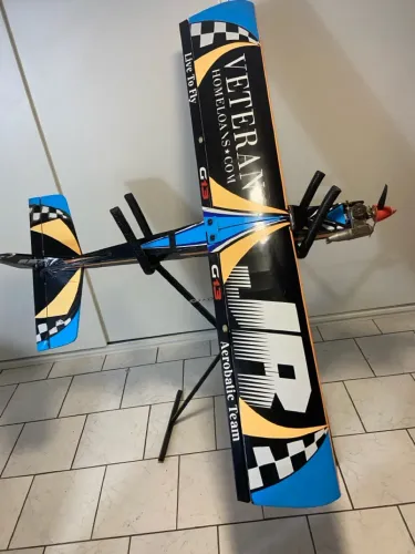 Aeromodelo Calmato em madeira balsa motor Glow OS46, servos S3004 e 1 Kyosho.