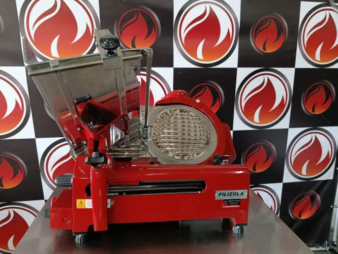 Cortador de frios automático Filizola  101s lâmina 30 cm cor vermelho reformando