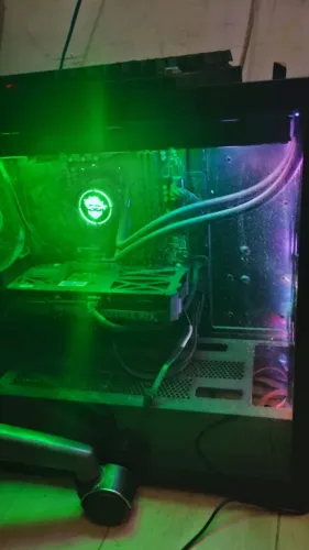 Pc gamer Ryzen 5 5600X, 3060 12GB 32 RAM 1T SSD COM MONITOR 240Hz