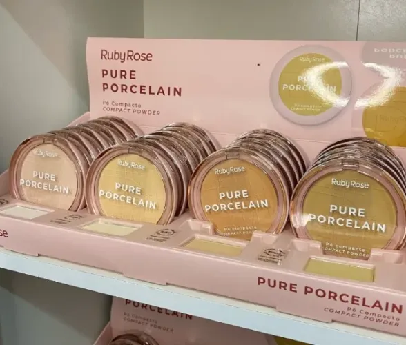 PÓ compacto ruby rose de Alta Cobertura linha nova com lindo design rosa use pra selar