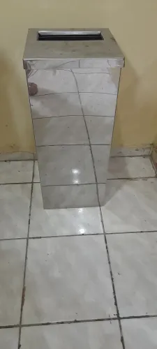 Lixeira inox