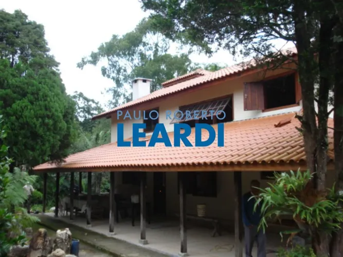 SÍTIO - LARANJEIRAS DE CALDAS - MG