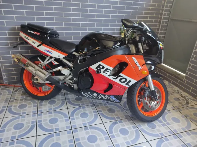 CBR 900RR FireBlade 1996