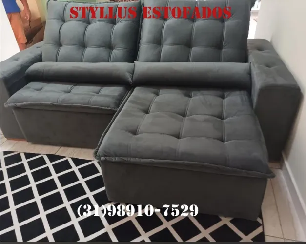 Sofá Cinza com Chaise e Design Moderno
