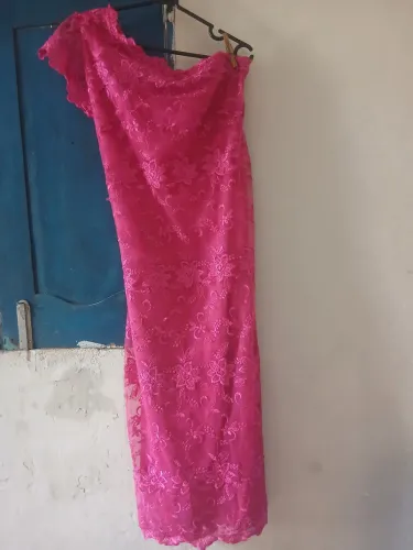 Vestidos rendados de festa