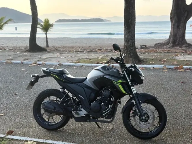 Fazer FZ25 2023 - único dono