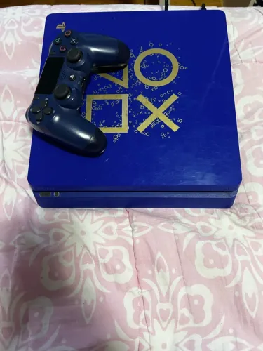 PlayStation 4 Slim