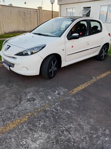 Peugeot 207 Quiksilver 1.6 Flex 16V 5P 2013