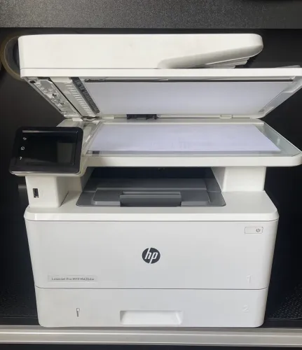Multifuncional Hp M426