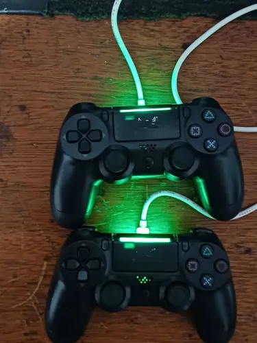 Par de Controles cabo usb Altomex Ps4 Pc 
