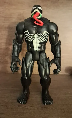 Venon 30cm Titan  Hero Series