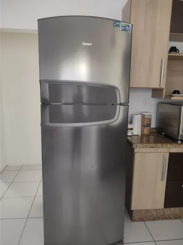 Vendo geladeira defeost Consul inox 450 LT bem conservada 