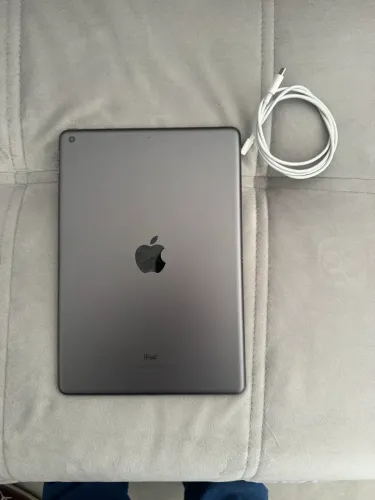 Ipad 9th 64 GB Geração space grey - PERFEITO ESTADO