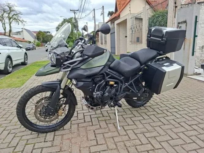 Triumph Tiger 800 XC (Baixo km)