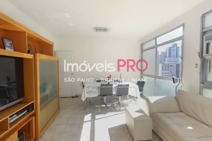 Apto reformado proximo a diversas facilidades do bairro