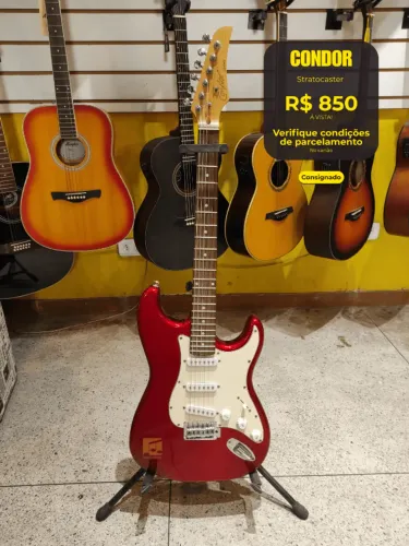 Guitarra Strato Condor 