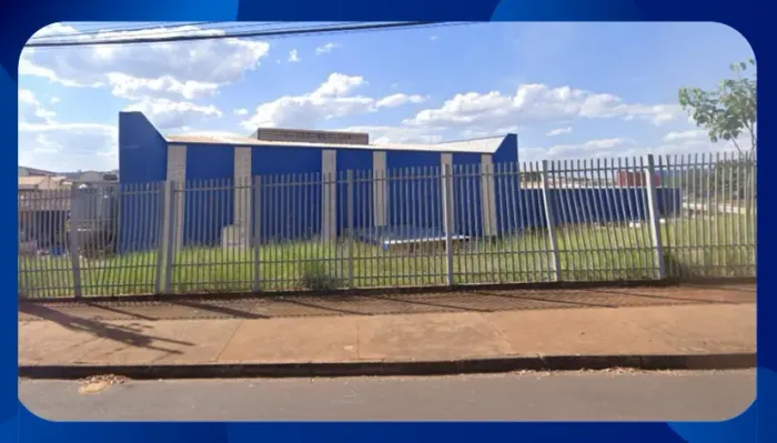 25% DO IMOVEL - Prédio comercial - LOTES 12 a 23 / 35 a 50, com área de 27.268,00m2, Situa