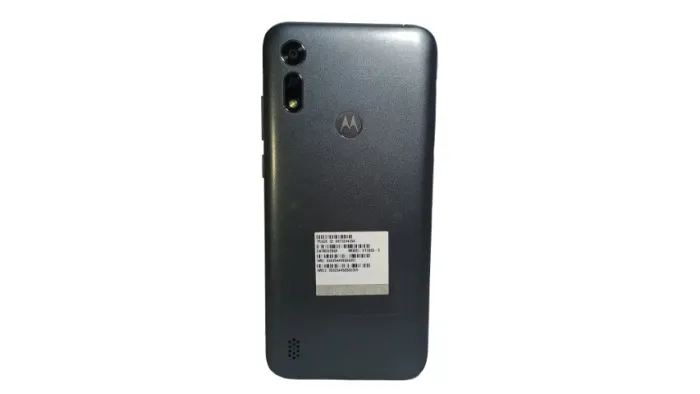 Motorola Moto E6i (na cor Cinza Titanium)