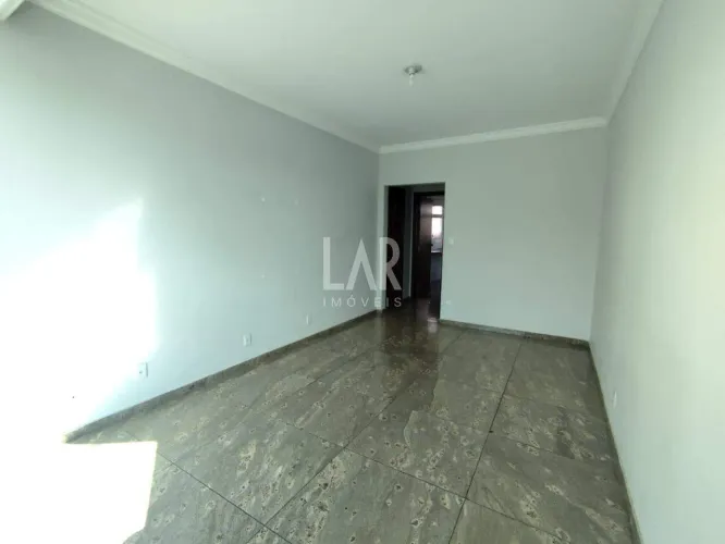 Apartamento à venda, 3 quartos, 1 suíte, 2 vagas, Sagrada Família - Belo Horizonte/MG