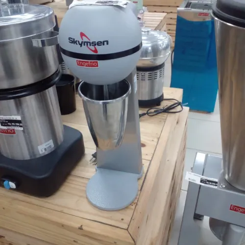 BATEDOR DE MILK SHAKE INDUSTRIAL, DA MARCA SKYMSEN, NOVO, PROMOÇÃO!!!!