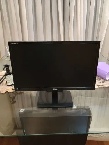 Monitor Wide Screen LG - 23'