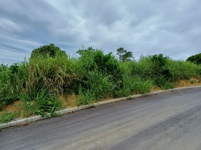 TERRENO EM MARICÁ, PRÓXIMO A PRAIA DE CORDEIRNHO ,Tem RGI 2026 pago ORLA NOVA DE BAMBUÍ