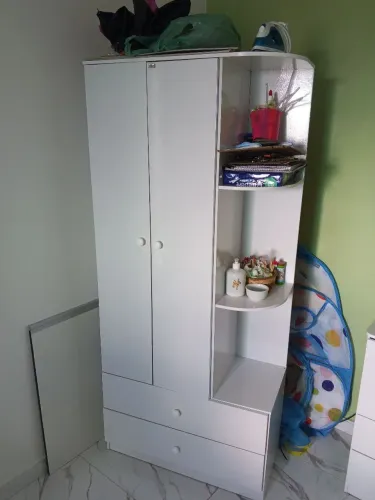 Guarda roupa + cômoda