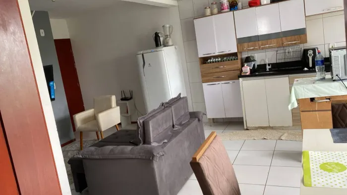 Apartamento de dois dormitórios semi mobiliado no Residencial Villa Verona