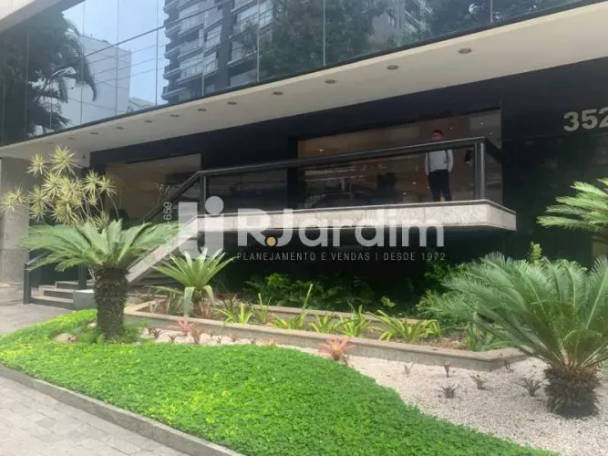 Sala : / Comercial / Botafogo