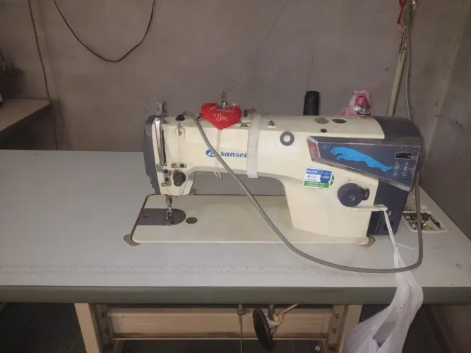 Máquina de costura