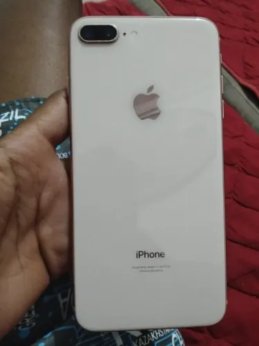 iPhone 8 Plus