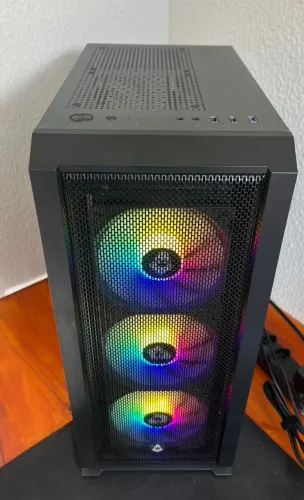 PC GAMER RYZEN 3400G | 16 RAM | B450 STEEL