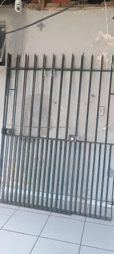 Conjunto portões de ferro