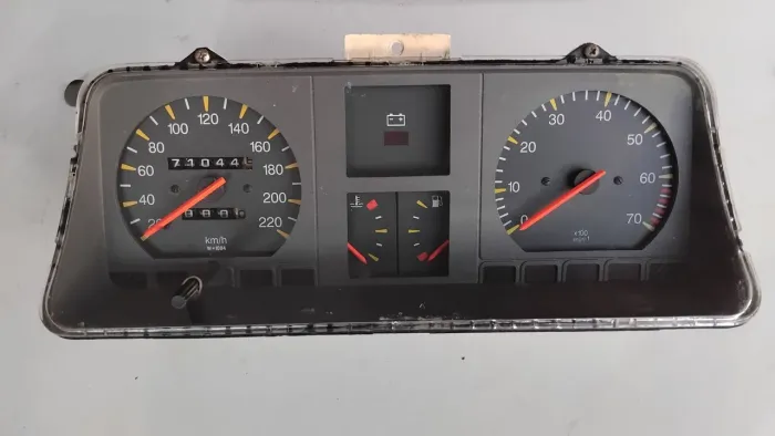 Painel de instrumentos do Kadet gls em boas condições 